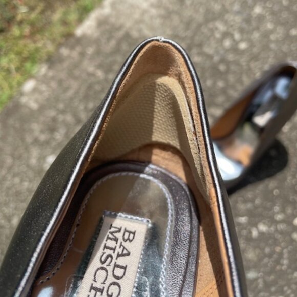 Badgley Mischka Silver Peep Toe Crystal Brooch Pumps - Picture 13 of 13